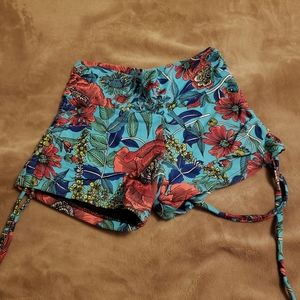 Liquido omstars shorts
